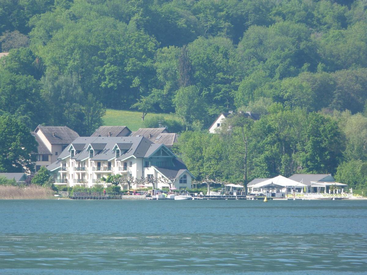 Au Bord Du Lac D'Annecy, Logement Type Loft, Dans Residence Avec Plage Et Ponton Privee Duingt Buitenkant foto